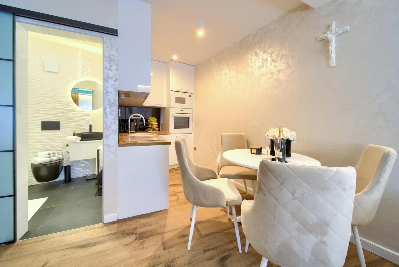 Luxury Jf Rab Town